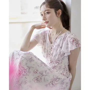 tocco closet 미사용 새상품 펄 장식 넥 리본 수채화 라인