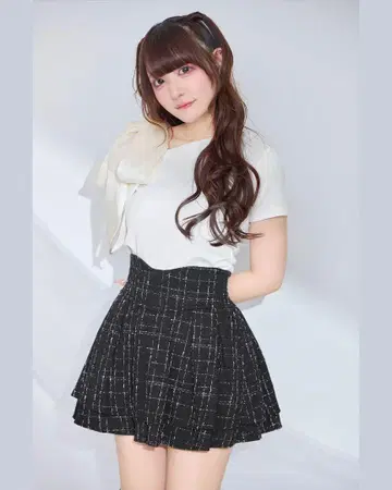 michellMacaron 트위드 슬림 레그 스커트 S 사이즈