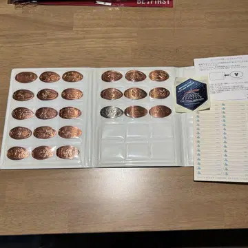 디즈니 수베니어 메달 북 수베니어 메달 24개 포함