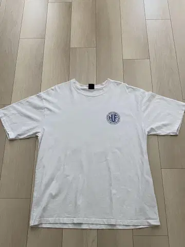 HUF 화이트 티셔츠 L 사이즈