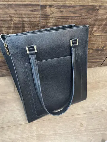 블랙 토트백 합성 피혁