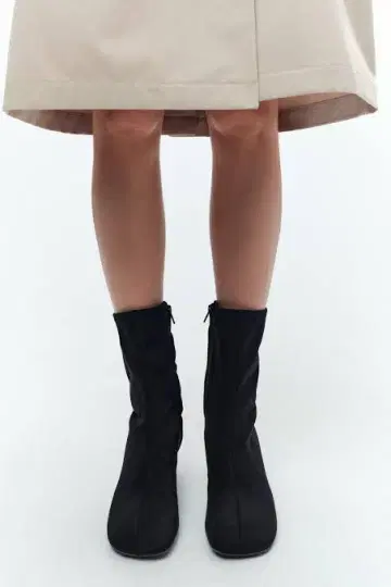자라 스퀘어 토 부츠