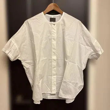 오로네 와이드 라운드 셔츠