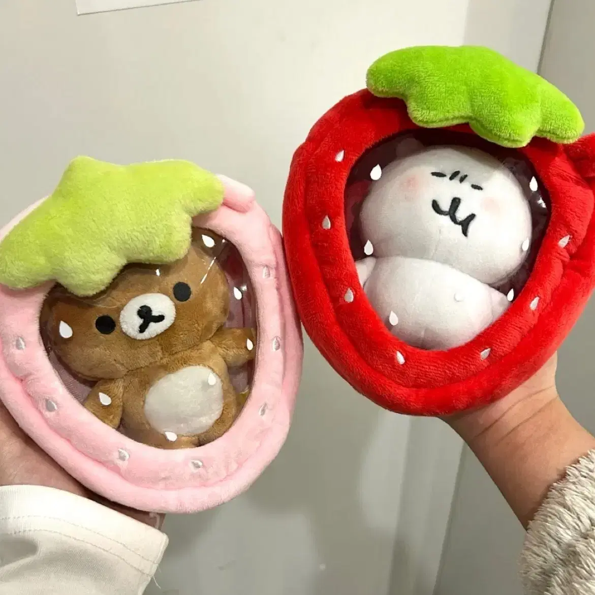 Strawberry Baby Bag Pink 10cm doll pow 10ging #10cm인형파우치,#인형파우치,#10cm인형옷 on  Bunjang Global Site.