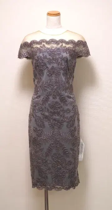 TADASHI SHOJI 원피스 '6' / 11호 정도