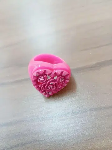 ANNASUI 하트 모양의 핑크 반지 꽃 장식 액세서리 여성용