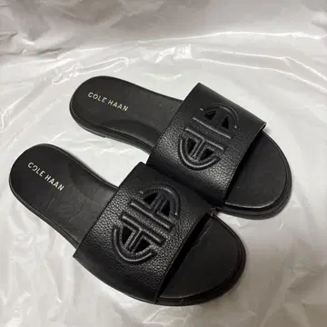 콜한 샌들