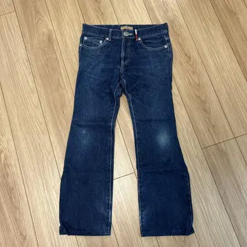 Tommy Jeans 부츠 컷 데님