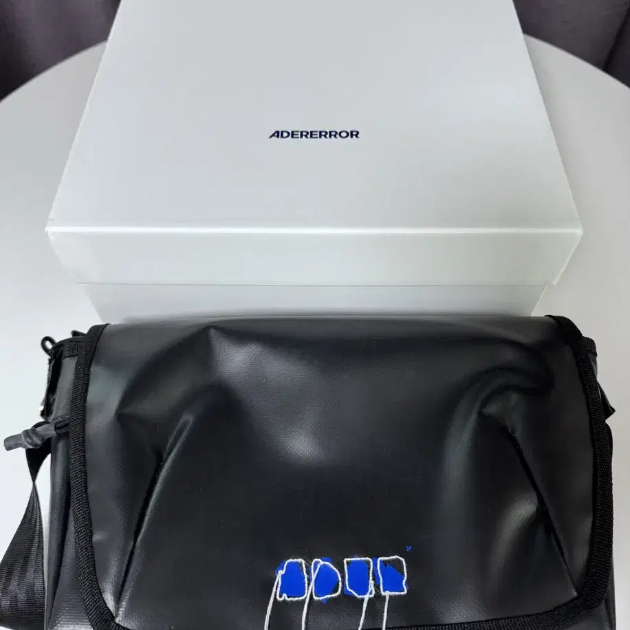 ★送料・関税込★Ader Error★Trace Admore Crossbody Bag Black ADER ERROR | 아더에러 Ader Error Trace Admore Crossbody Bag