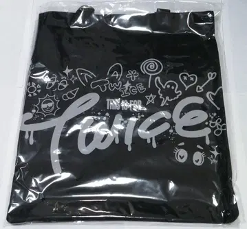 TWICE THIS IS FOR 팝업 토트백 A 블랙