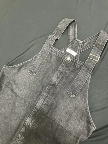 THE be BRAND 블랙 데님 오버롤 살로펫