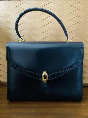이탈리아제 BALLY 탑 핸들 핸드백 포멀 금장 장식 천연 가죽 블랙