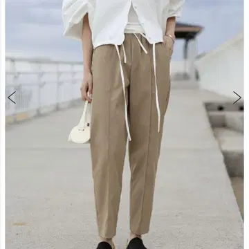 bow.a 보우에 물가 TAPERED PANTS 베이지