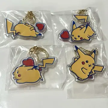 PIKACHU DINER 피카츄 다이너 아크릴 키링 4개 세트