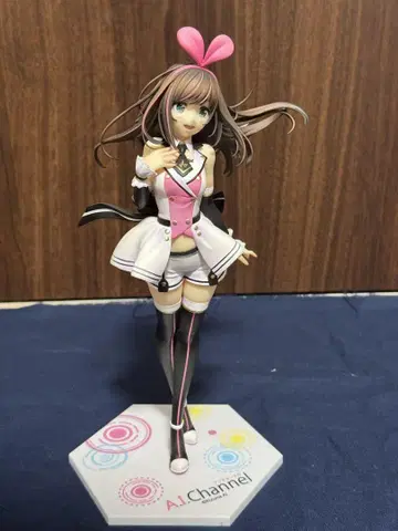 Kizuna AI A.I.Channel 2019 1/7 피규어