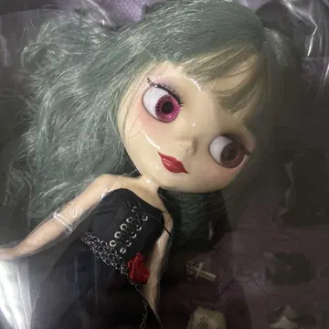 네오 브라이스 사일런트 루크레시아