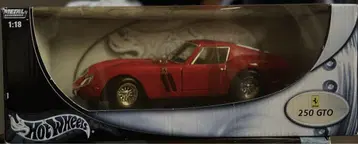 페라리 250 GTO 1/18 스케일