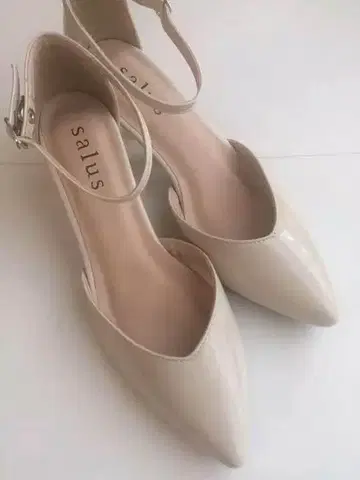 salus 베이지 스틸레토 하이힐
