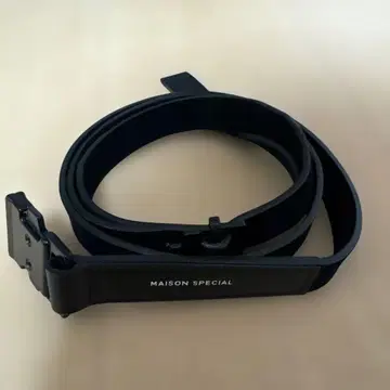 MAISON SPECIAL 블랙 벨트