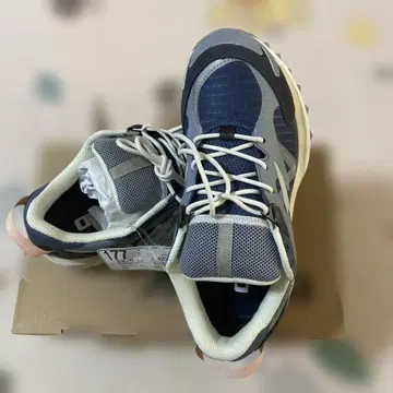 GORE-TEX 트레킹 슈즈 네이비/그레이