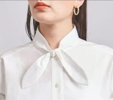 유나이티드 애로우즈 보타이 블라우스 투모로우랜드 drawer