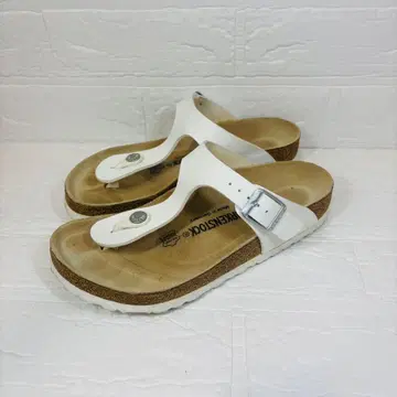 새상품급 BIRKENSTOCK Gizeh 화이트 35 사이즈