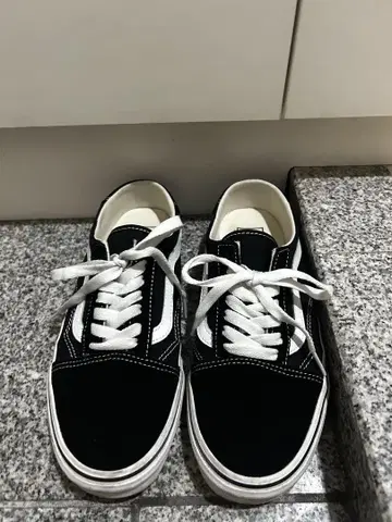 Vans 슬립온 블랙/화이트