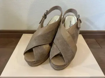 질스튜어트/웨지솔 샌들