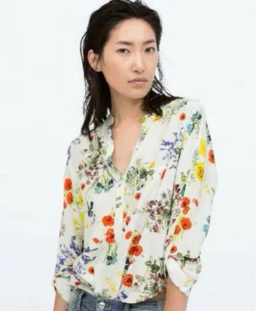 ZARA 보타니컬 플라워 프린트 V넥 셔츠 꽃무늬 블라우스 롤업
