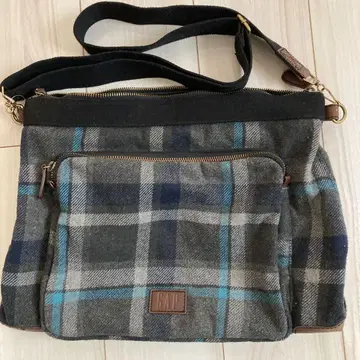 GAP 체크 무늬 백
