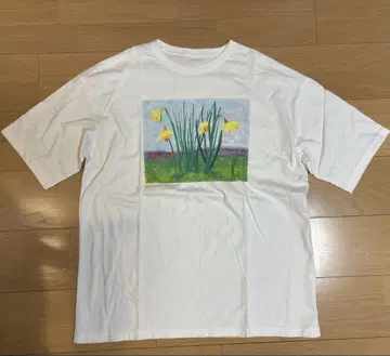 꽃무늬 후크니 티셔츠 L 사이즈