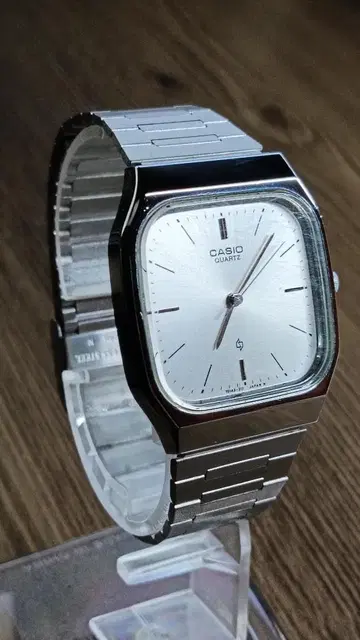 CASIO 카시오 레트로 아날로그 시리즈 스테인리스 MQ-303
