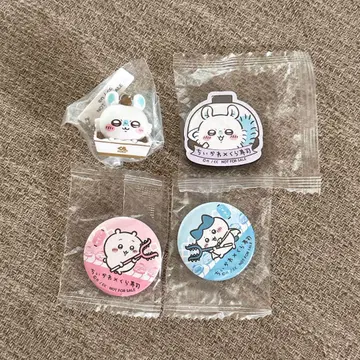 치이카와 쿠라스시 콜라보 모몽가 피규어 캔뱃지 마그넷 시트