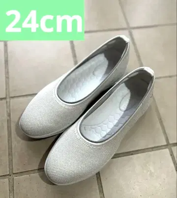 새상품 VIVAIA 비바이아 발수 플랫 슈즈 24cm 실버