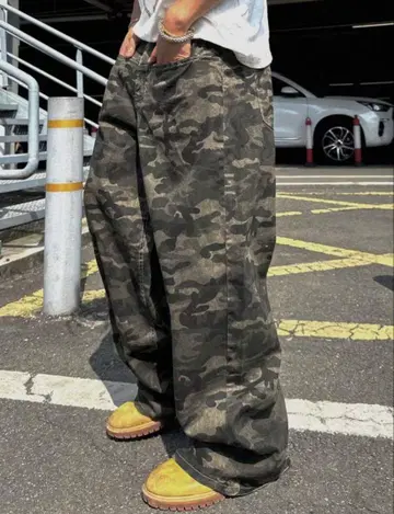 카모 패턴 배기 데님