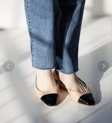 SLOBE IENA 베이지 블랙 백 스트랩 펌프스 23cm