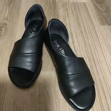 새상품급 카렌 립스 36