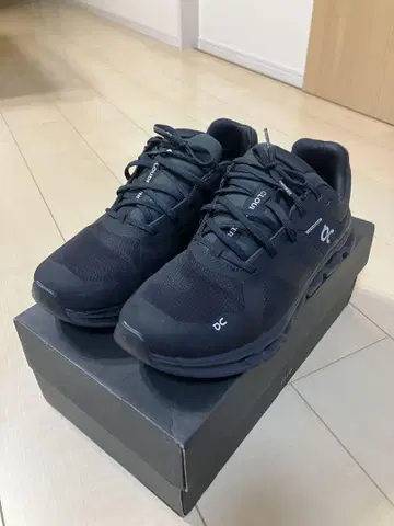 클라우드러너 워터프루프 블랙 27.5cm