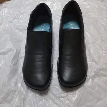 토끼 슬립온 슈즈 인조 가죽 블랙
