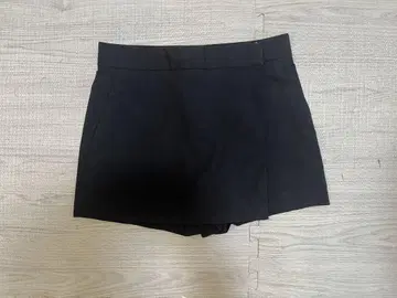 띠어리 숏팬츠 큐롯