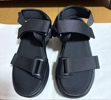 지유 볼륨 밑창 테이프 샌들 27cm