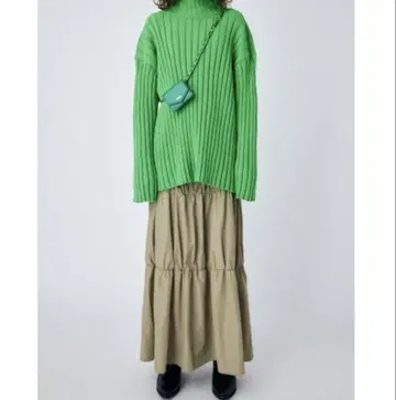 새상품!! MOUSSY SHIRRING LONG 스커트