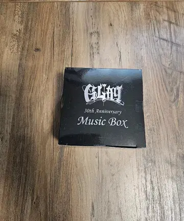 GLAY 30th Anniv Music Box (봄을 사랑하는 사람)