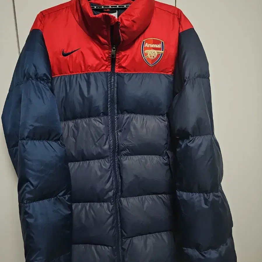 NIKE 나이키 Authentic Nike Arsenal Padding, Duck Down Padding