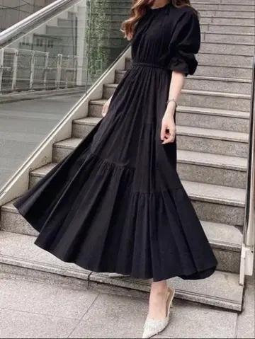 립플 개더 백 오픈 원피스