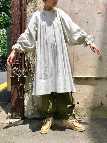 빔즈 보이 크루 개더 원피스 린넨 화이트