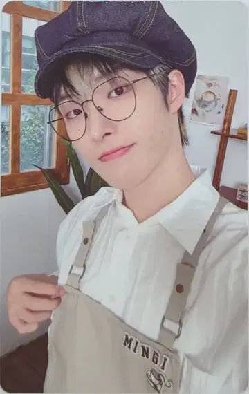 ATEEZ 민기 2024 시즌 인사 B