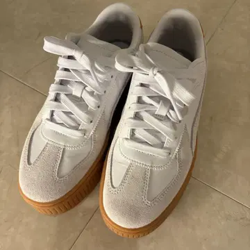 푸마 스니커즈