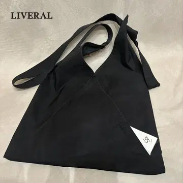 LIVERAL 리베랄 NIJI 발수 숄더백 블랙