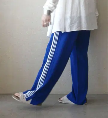 이번 시즌 신상 완판 오토 리 트랙 팬츠